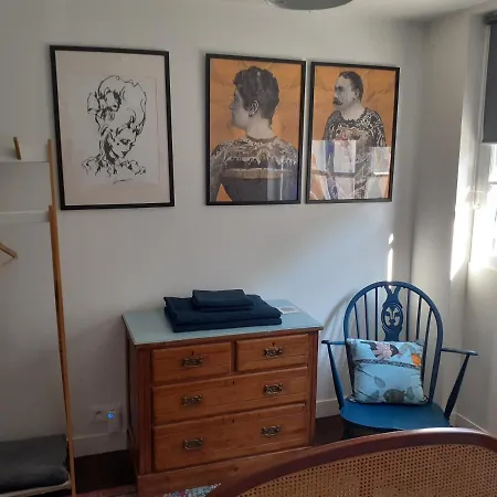 Beau Maison 3 Bedroom House With Private Garden * Le Vigeant