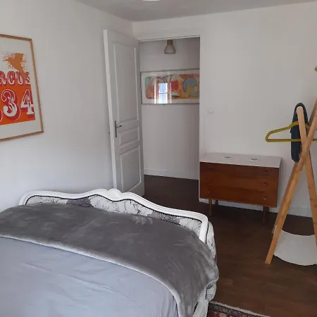 Beau Maison 3 Bedroom House With Private Garden * Le Vigeant