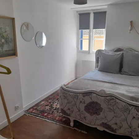 Beau Maison 3 Bedroom House With Private Garden