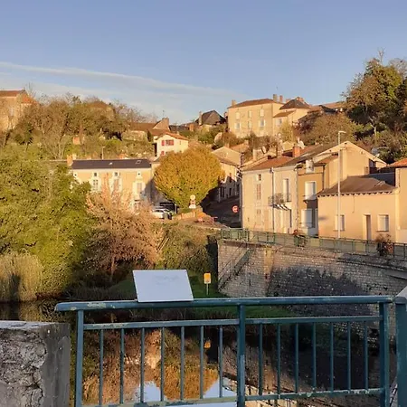 Beau Maison 3 Bedroom House With Private Garden *