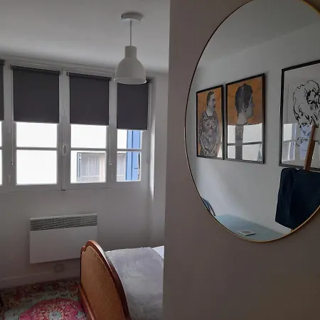 Beau Maison 3 Bedroom House With Private Garden